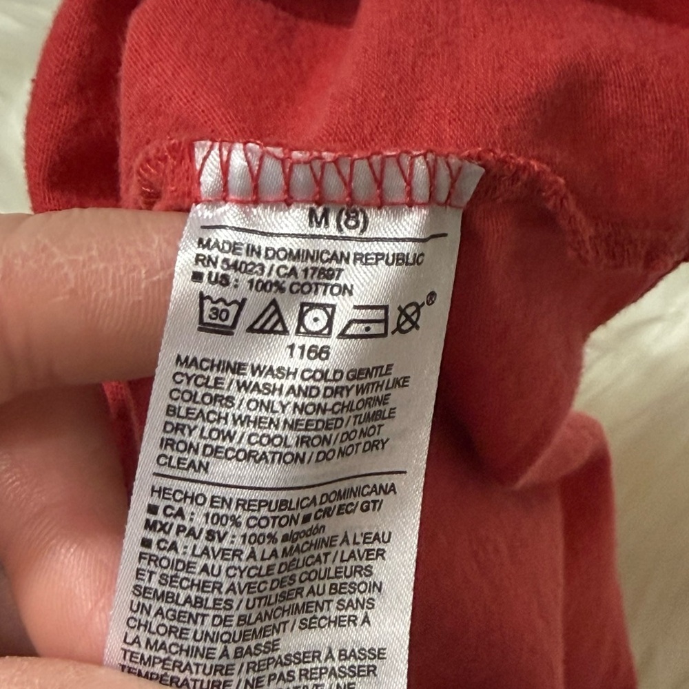 Old Navy Red Graphic Short Sleeve Shirt - Boys Size M (8) - Picture 12 of 12